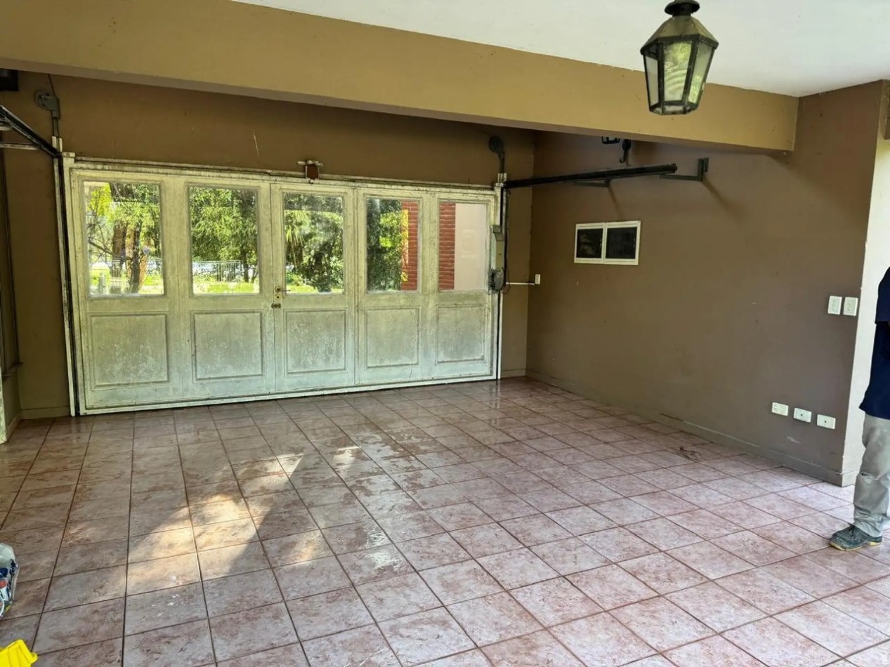 Impecable propiedad en Abril Club de Campo 