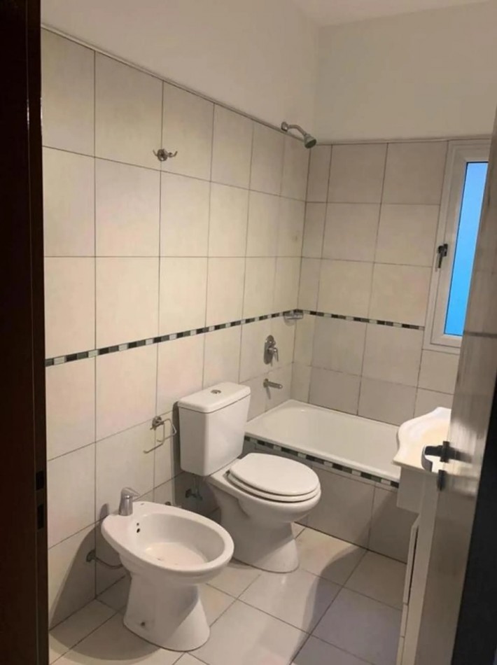 Casa 4 ambientes en Altos de Hudson I