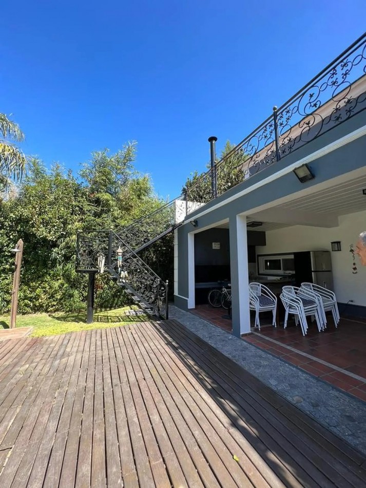 Imperdible casa 5 ambientes amoblada en Altos de Husdon I