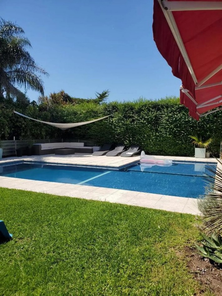 Casa 4 ambientes en Altos de Hudson I 