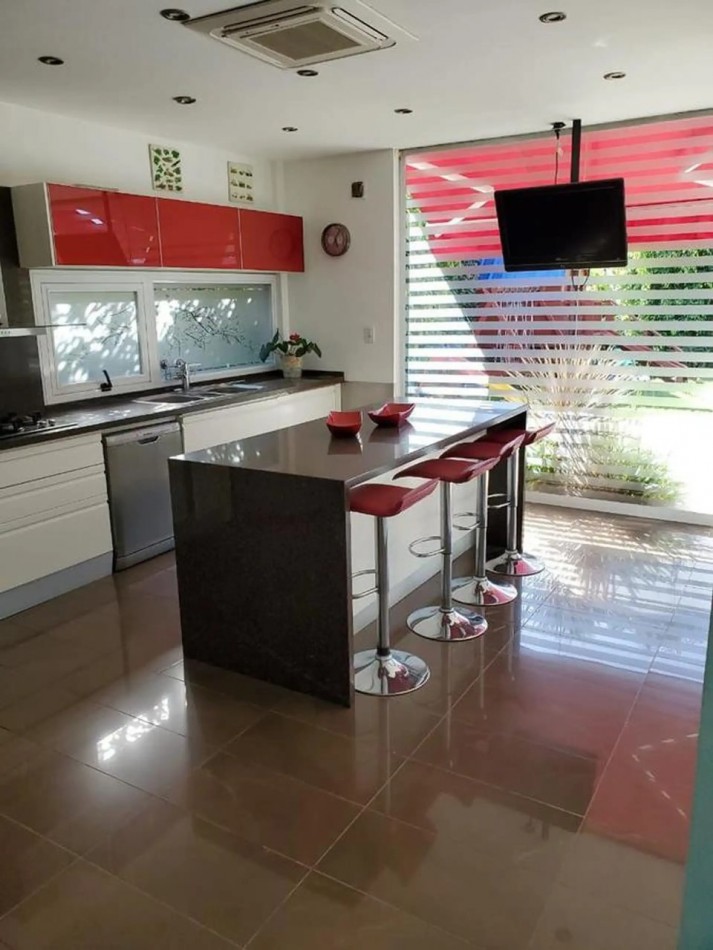 Casa 4 ambientes en Altos de Hudson I 