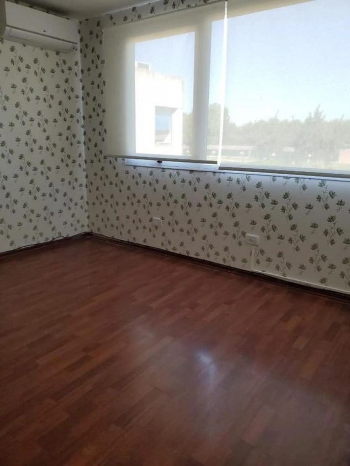 Casa 4 ambientes en Altos de Hudson I 