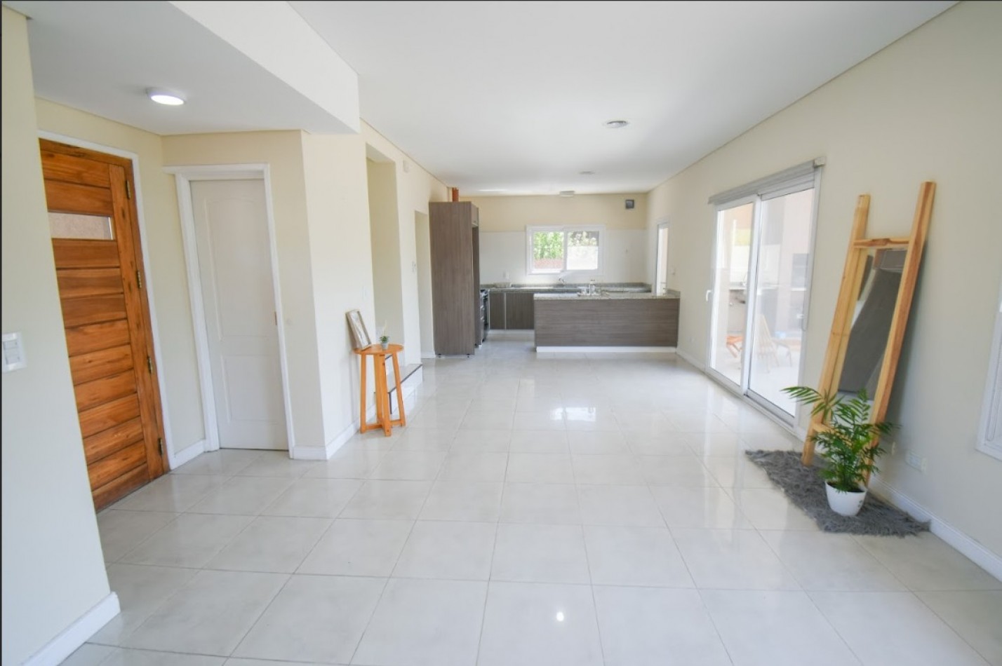 Casa en venta 5 ambientes en Fincas de Hudson