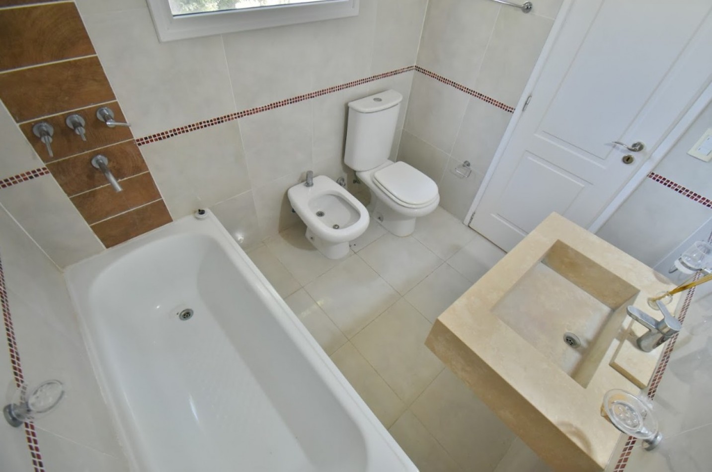 Casa en venta 5 ambientes en Fincas de Hudson