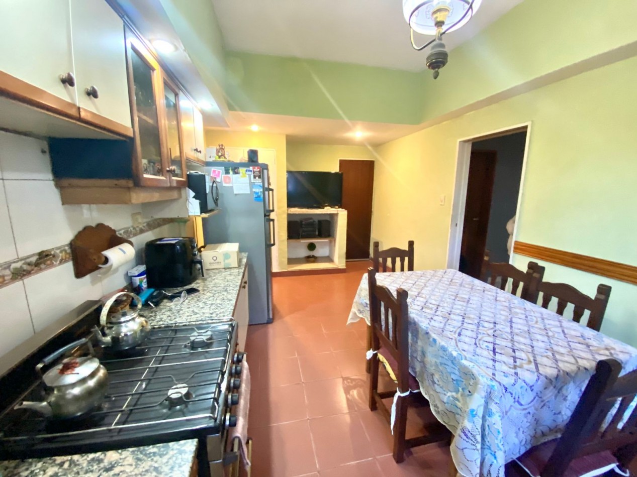 Casa en venta 5 ambientes - Ortiz campo - Quilmes centro