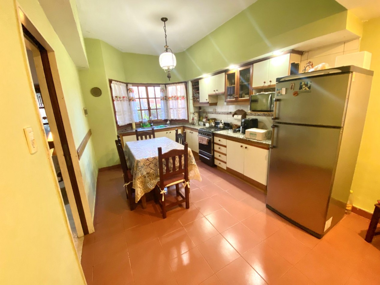 Casa en venta 5 ambientes - Ortiz campo - Quilmes centro
