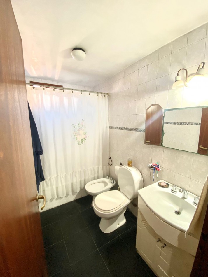 Casa en venta 5 ambientes - Ortiz campo - Quilmes centro