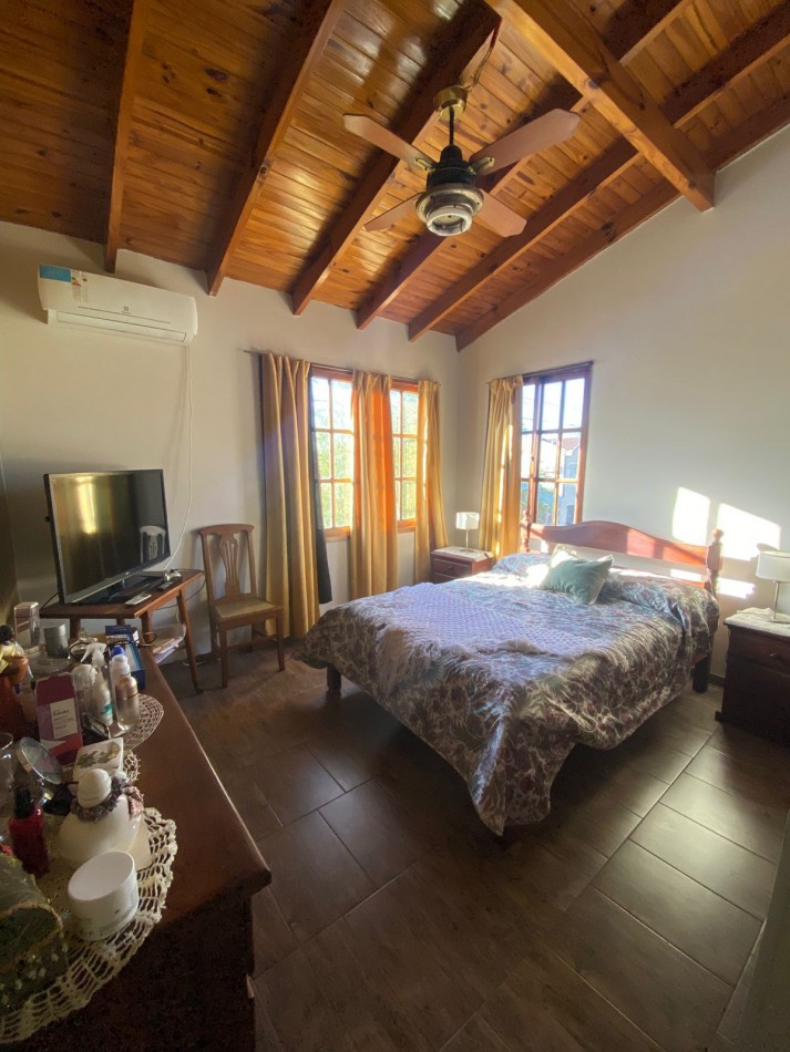 Casa en venta 5 ambientes - Ortiz campo - Quilmes centro