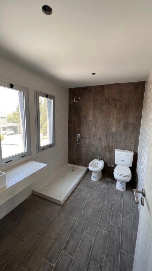 Casa en Venta 4 ambientes - Las Golondrinas - Countries y Barrios cerrados en Berazategu