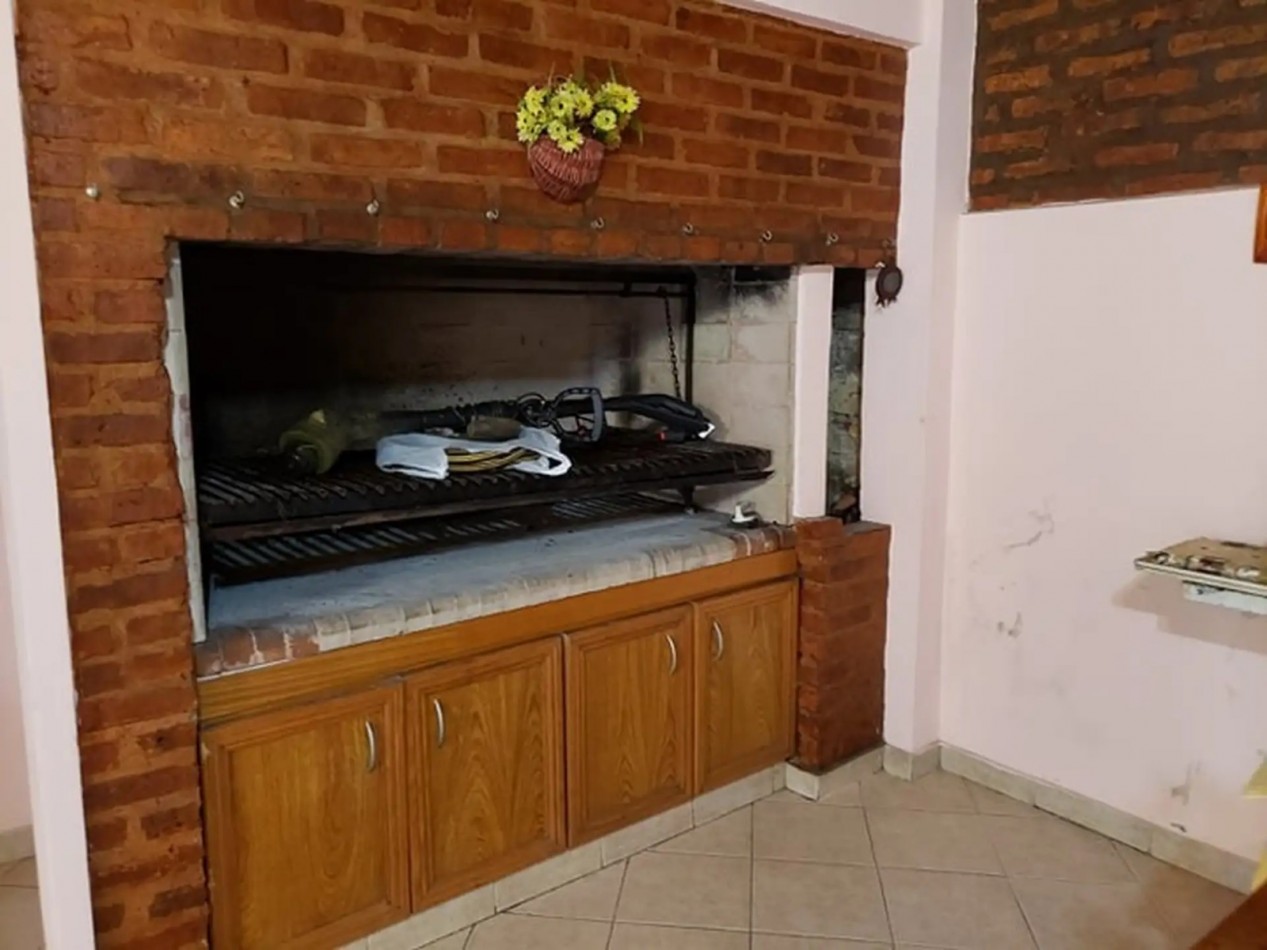 Casa en Venta 4 ambientes - Bernal Oeste