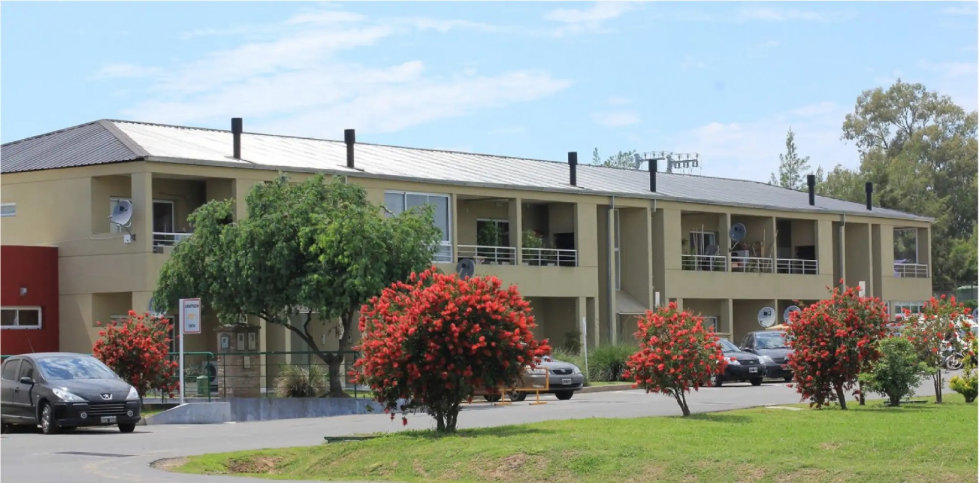 ¡OPORTUNIDAD! Moderno duplex en venta ubicado en Altos de Hudson II