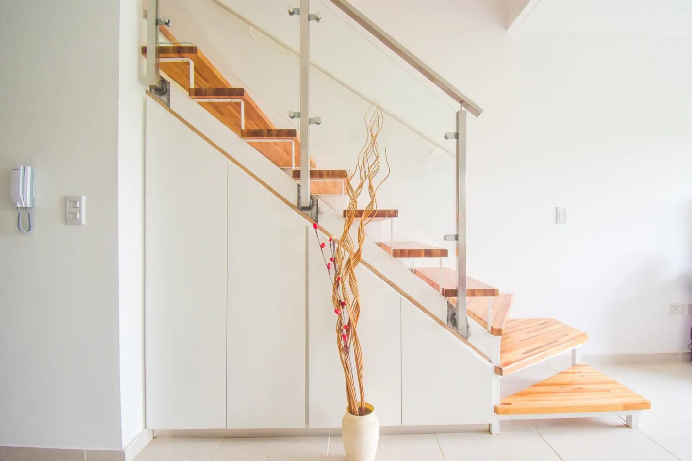 ¡OPORTUNIDAD! Moderno duplex en venta ubicado en Altos de Hudson II