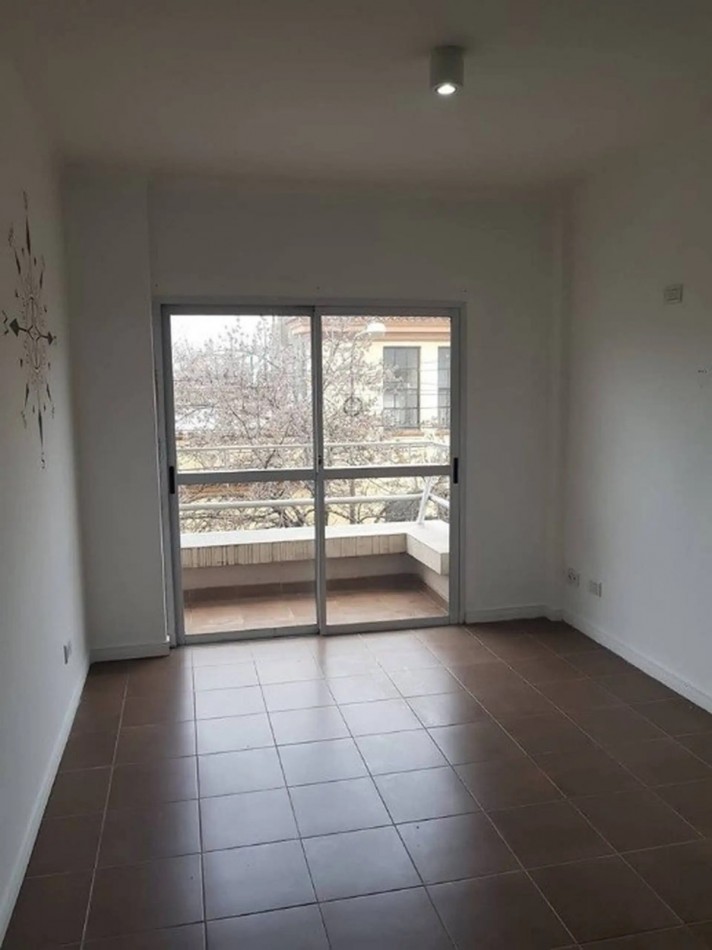 Departamento 2 ambientes en venta en Quilmes Centro