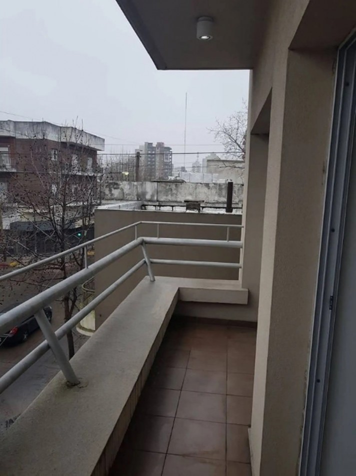 Departamento 2 ambientes en venta en Quilmes Centro