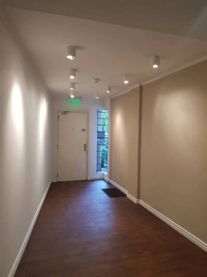 Departamento 2 ambientes en Quilmes Centro con patio ¡APTO PROFESIONAL/COMERCIAL!