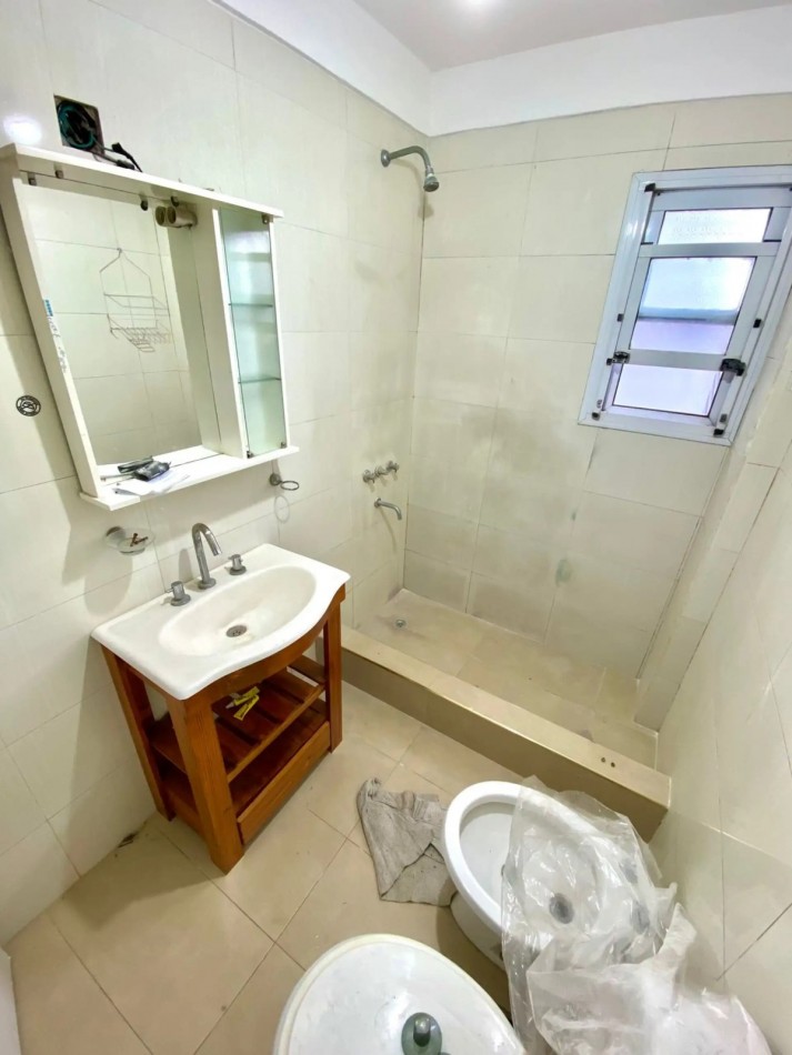 ¡Departamento 3 ambientes con cochera en Berazategui!