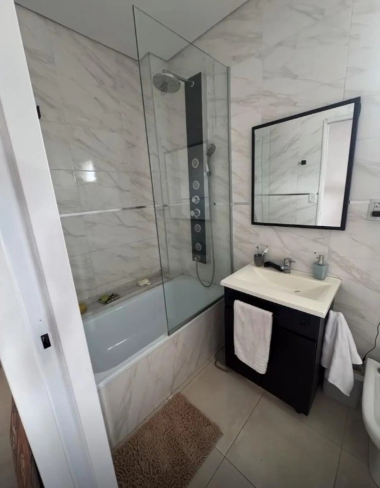 Imperdible 3 ambientes primer piso por escalera en Quilmes