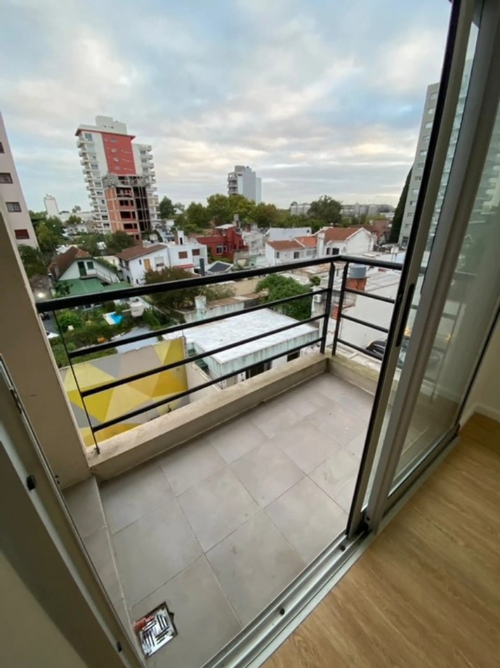 Departamento 3 ambientes con cochera en venta en Quilmes Centro ¡OPORTUNIDAD!