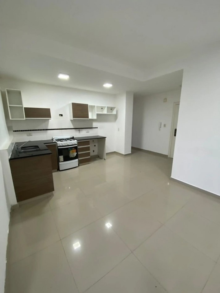 Departamento 3 ambientes con cochera en venta en Quilmes Centro ¡OPORTUNIDAD!
