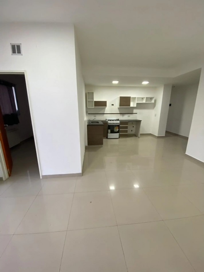 Departamento 3 ambientes con cochera en venta en Quilmes Centro ¡OPORTUNIDAD!