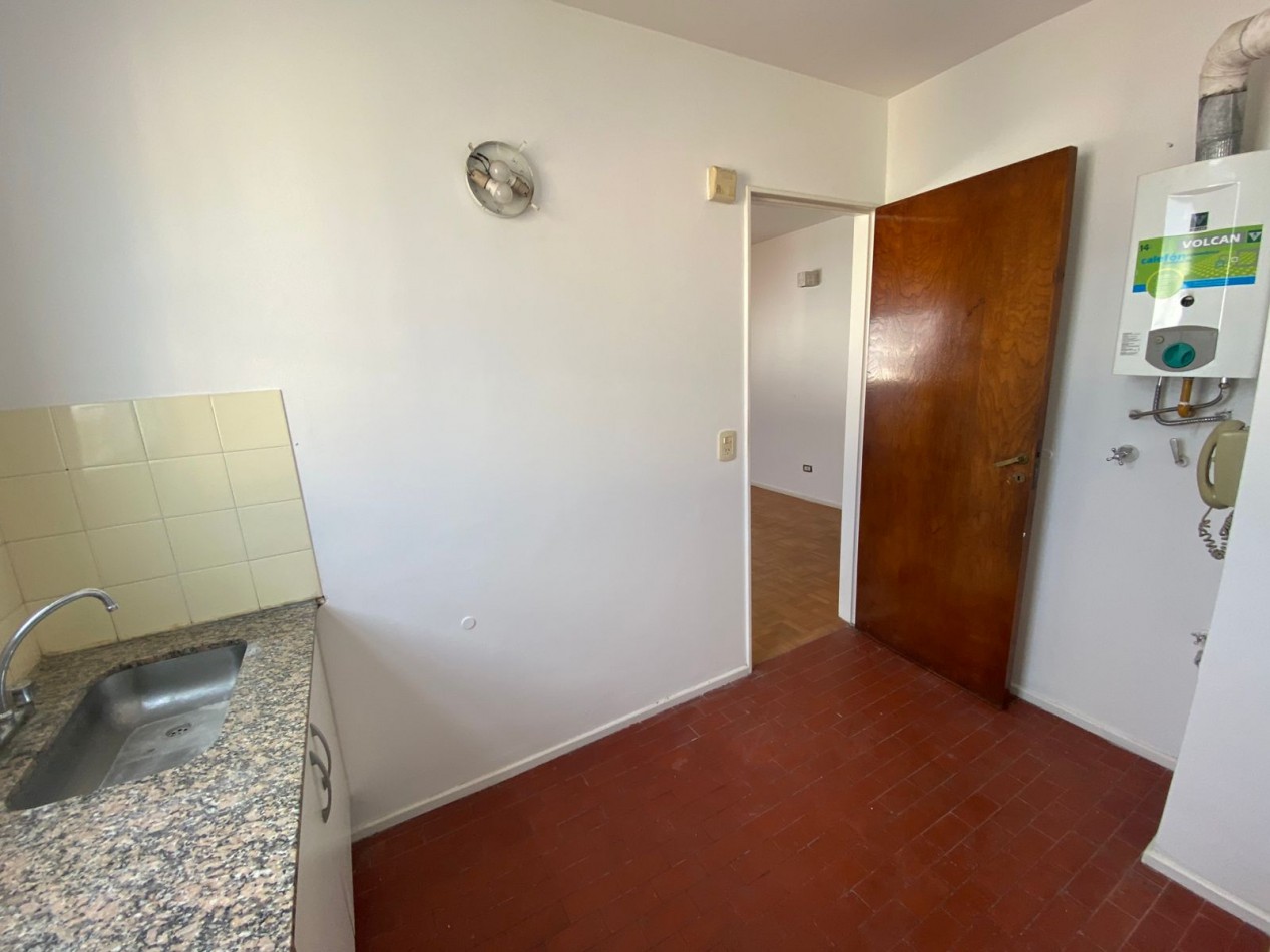 Departamento 2 ambientes APTO USO PROFESIONAL Y VIVIENDA en alquiler en Quilmes Centro