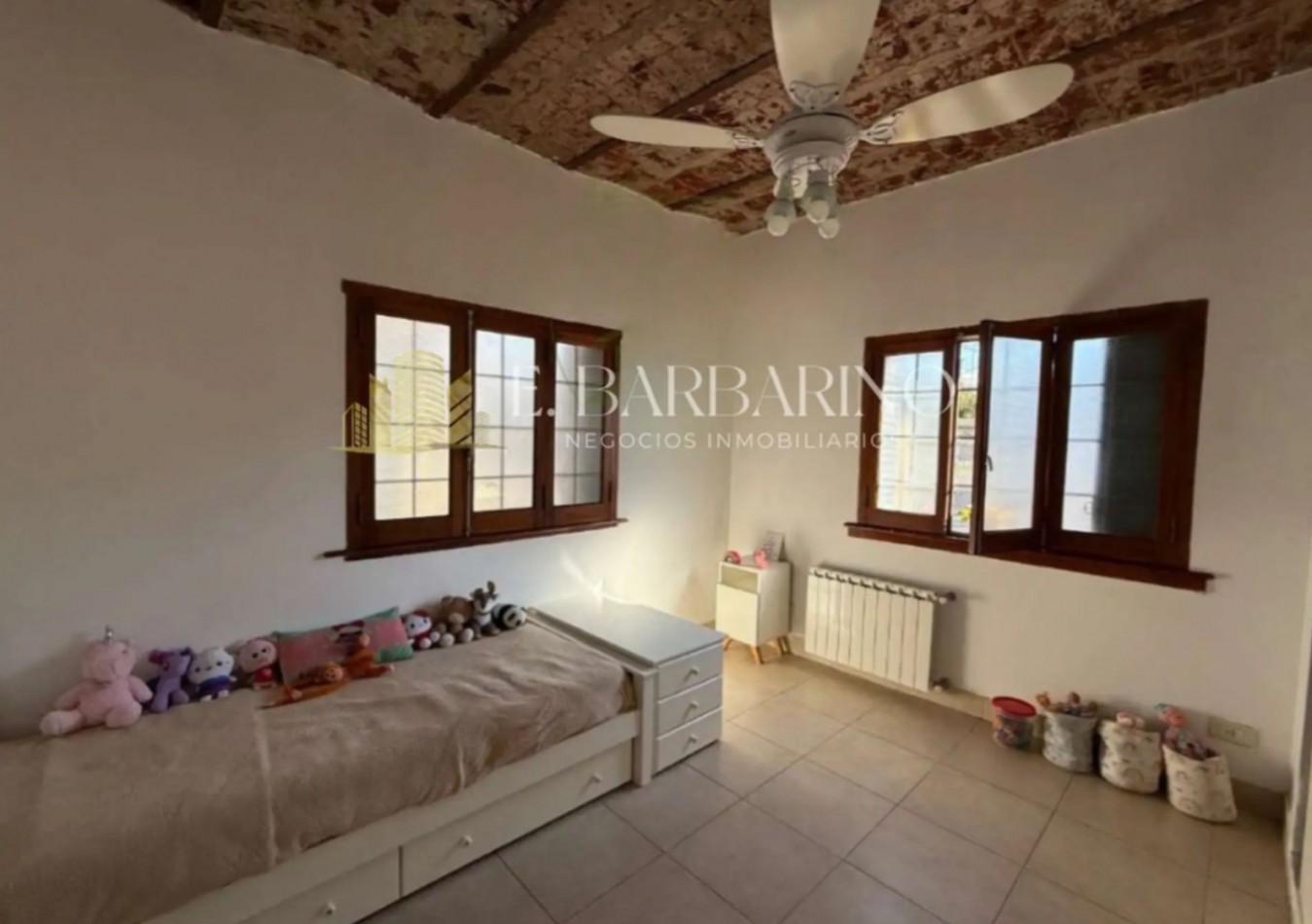 Casa 5 ambientes con piscina en venta en Quilmes Centro