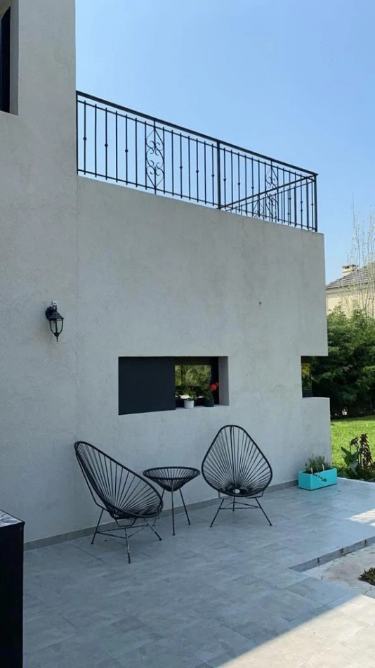 Preciosa casa 5 ambientes en barrio cerrado Las Acacias