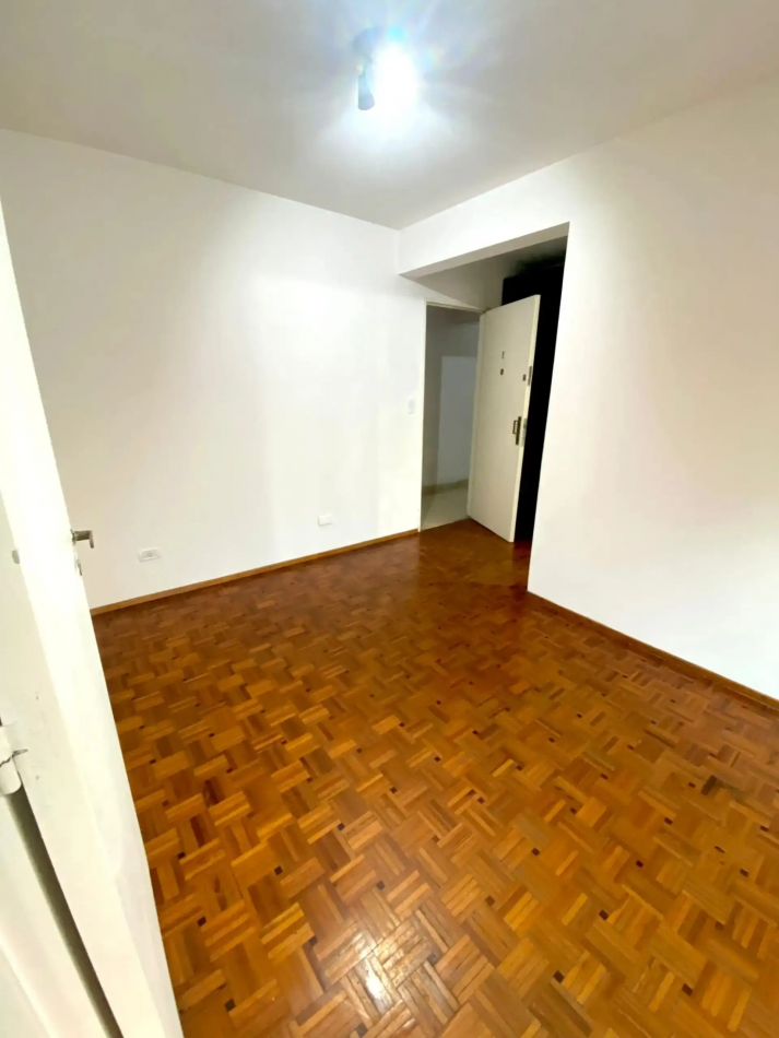 DEPARTAMENTO DOS AMBIENTES EN QUILMES CENTRO - ¡APTO USO PROFESIONAL Y VIVIENDA!