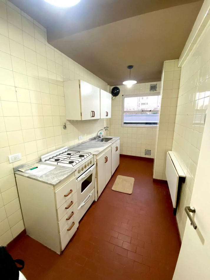 DEPARTAMENTO DOS AMBIENTES EN QUILMES CENTRO - ¡APTO USO PROFESIONAL Y VIVIENDA!