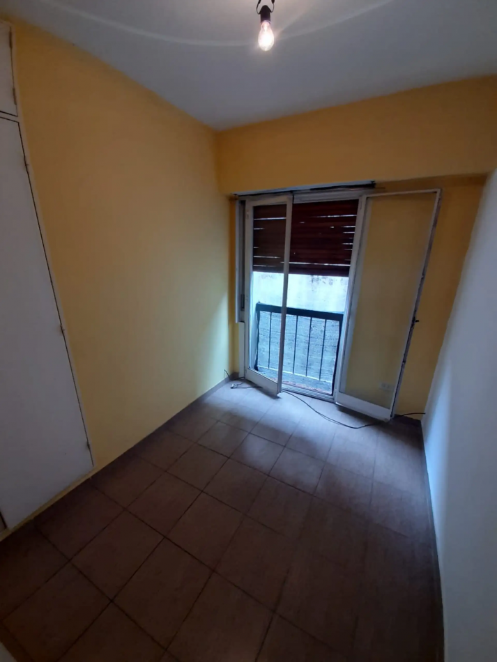 DEPARTAMENTO TRES AMBIENTES EN QUILMES CENTRO