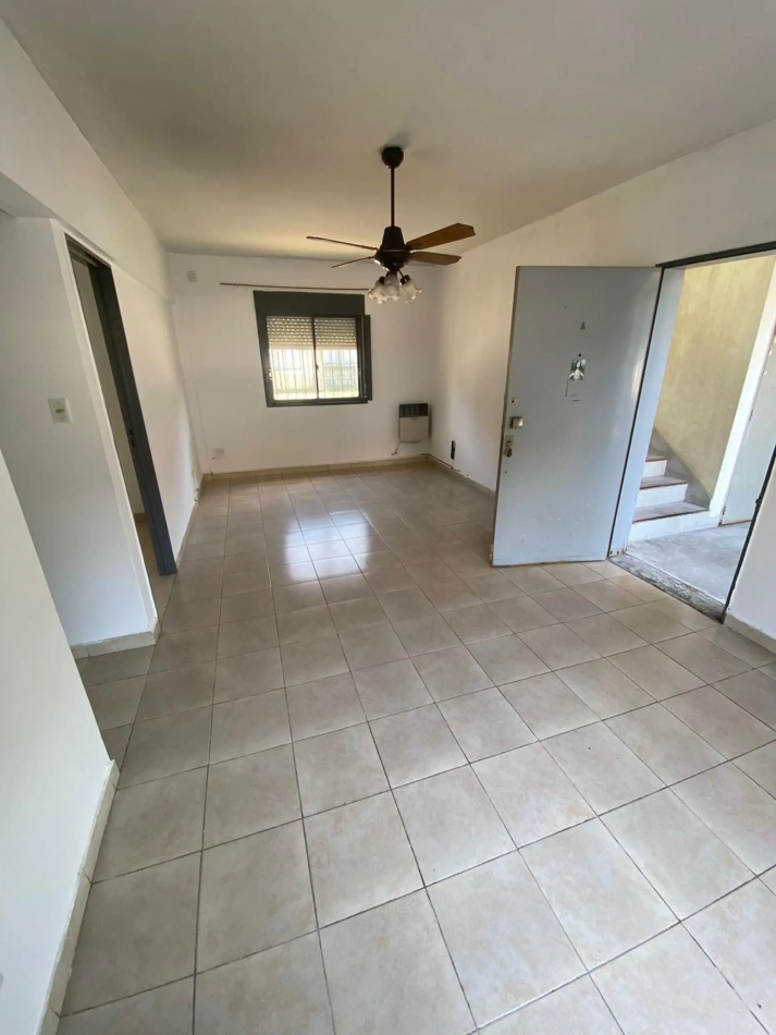 DEPARTAMENTO CUATRO AMBIENTES EN QUILMES OESTE