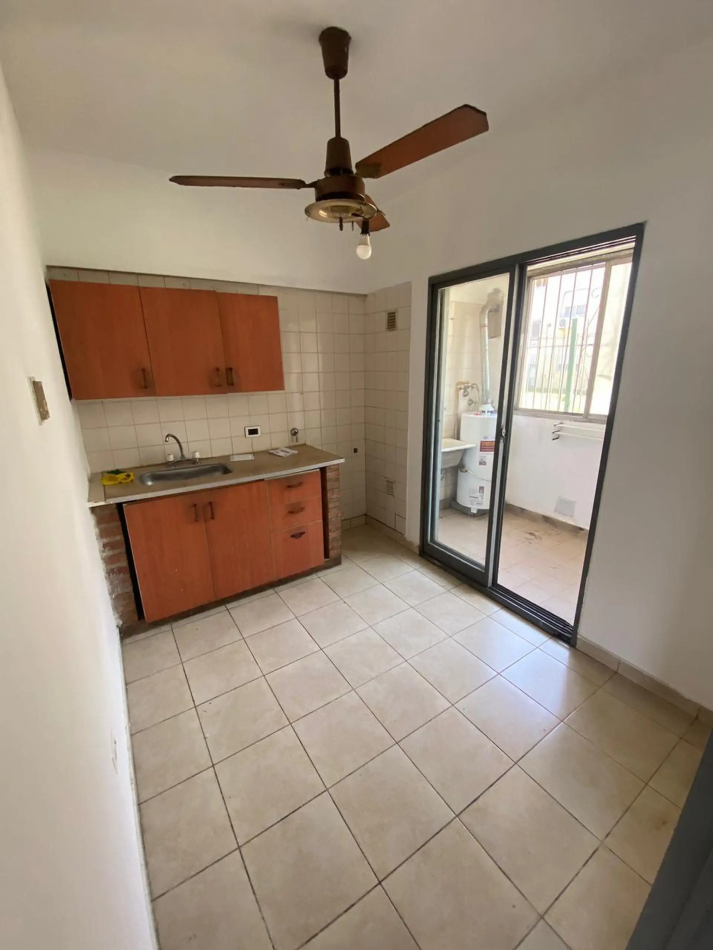 DEPARTAMENTO CUATRO AMBIENTES EN QUILMES OESTE