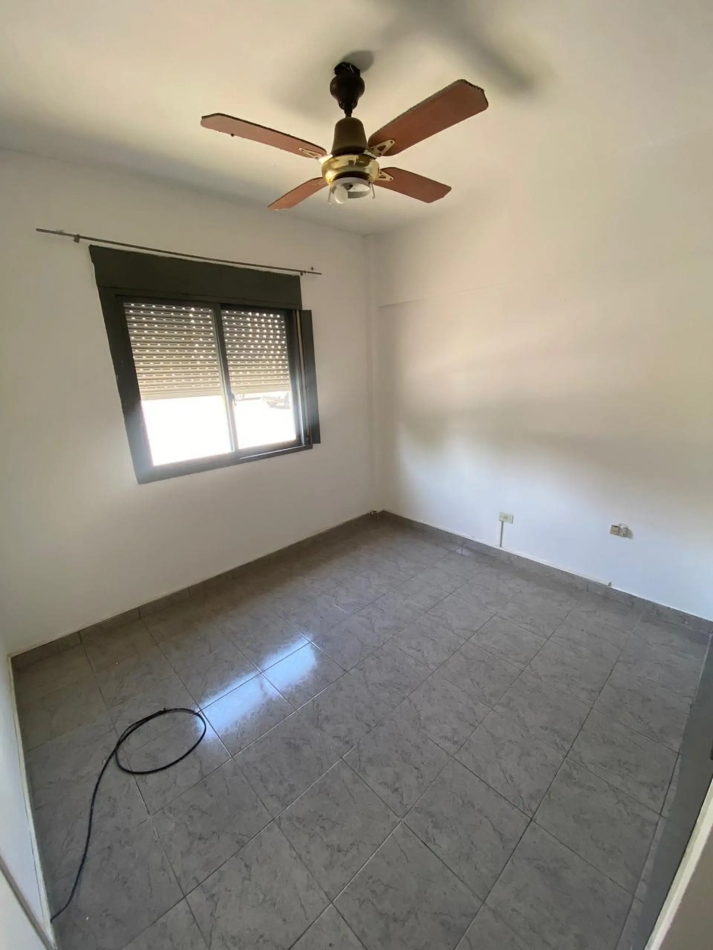 DEPARTAMENTO CUATRO AMBIENTES EN QUILMES OESTE