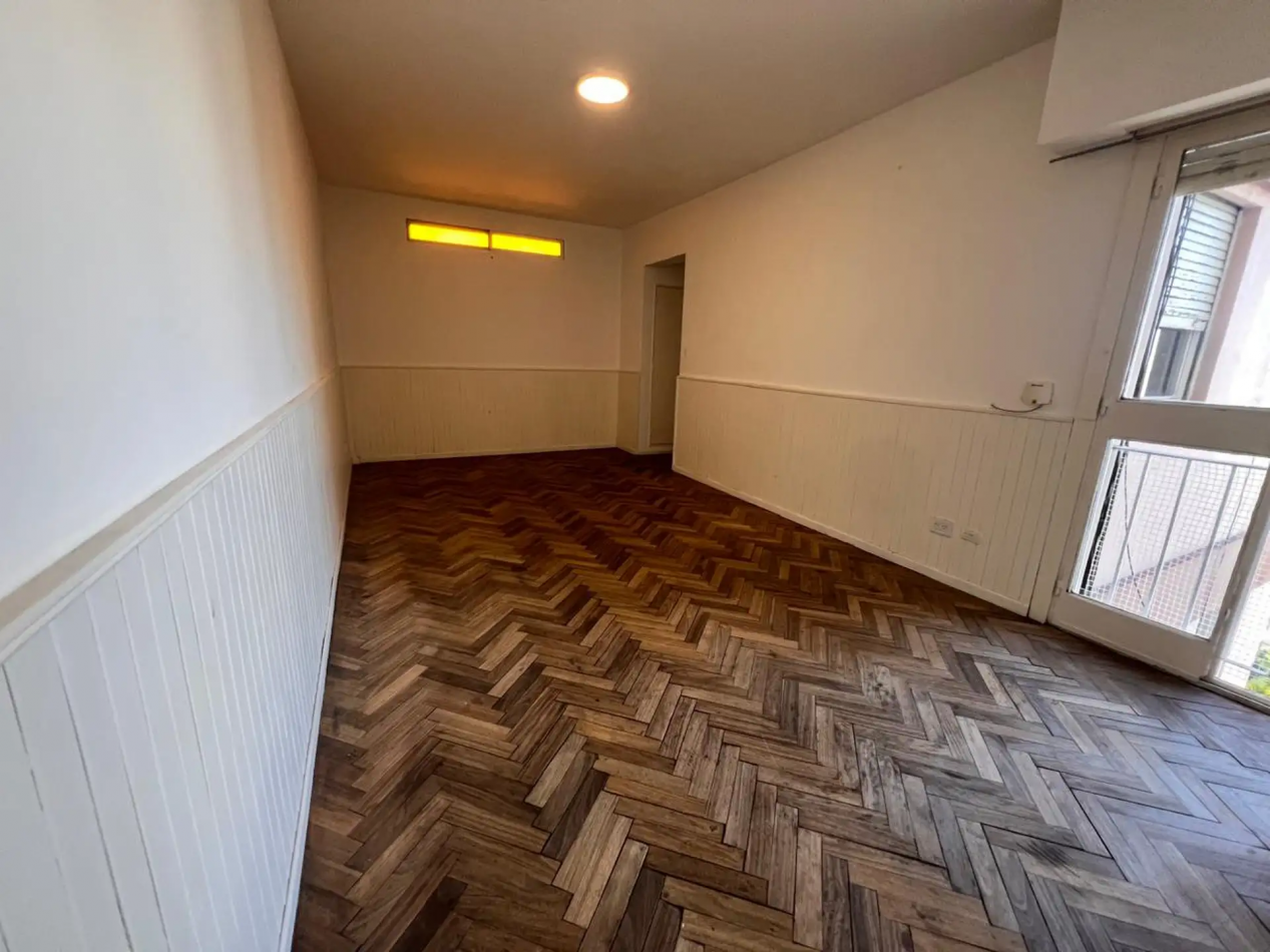 DEPARTAMENTO TRES AMBIENTES EN QUILMES CENTRO