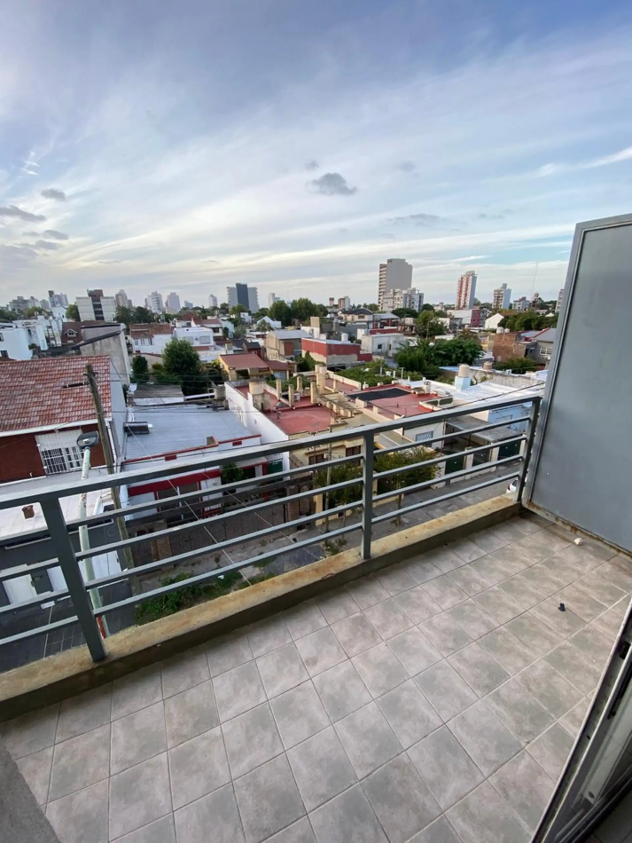 DEPARTAMENTO TRES AMBIENTES EN BERAZATEGUI