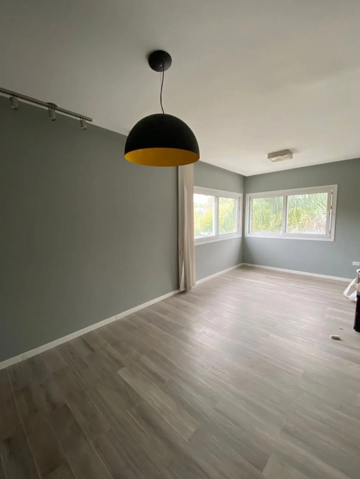 CASA EN ALQUILER CINCO AMBIENTES - ALTOS DE HUDSON II