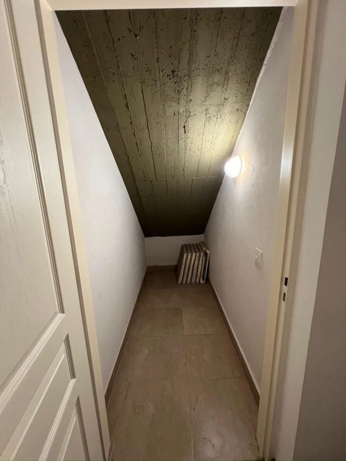 CASA EN ALQUILER CINCO AMBIENTES - ALTOS DE HUDSON II