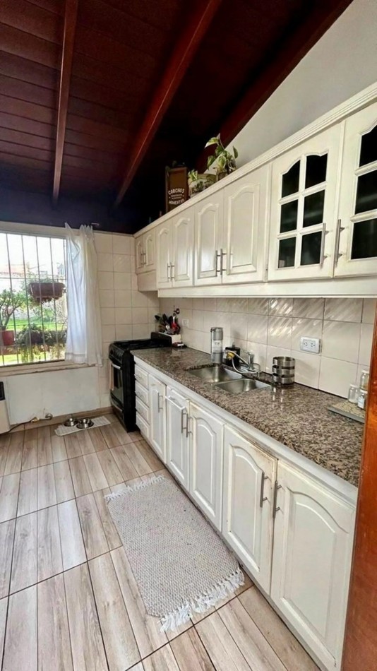CHALET EN VENTA EN QUILMES CENTRO - IMPERDIBLE