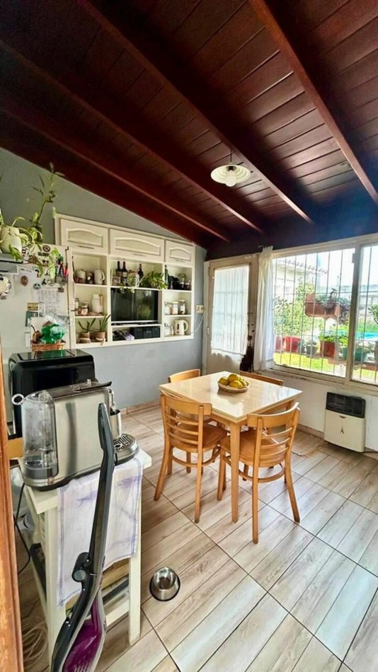 CHALET EN VENTA EN QUILMES CENTRO - IMPERDIBLE