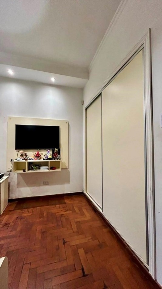 CHALET EN VENTA EN QUILMES CENTRO - IMPERDIBLE