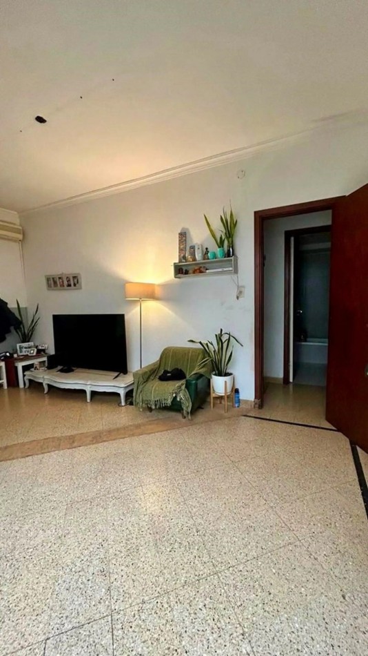 CHALET EN VENTA EN QUILMES CENTRO - IMPERDIBLE