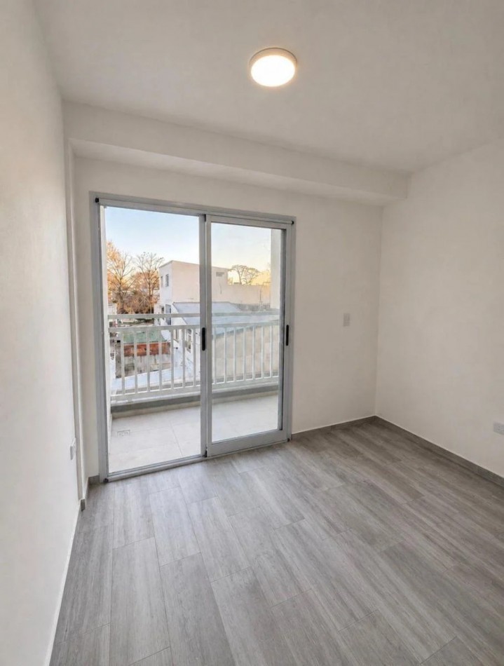 ¡DEPARTAMENTO SEMIPISO IMPERDIBLE EN VENTA EN QUILMES!