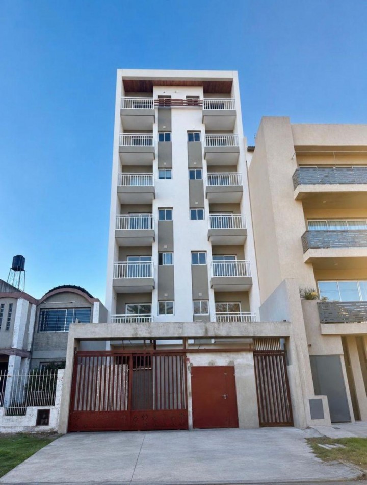 ¡DEPARTAMENTO SEMIPISO IMPERDIBLE EN VENTA EN QUILMES!
