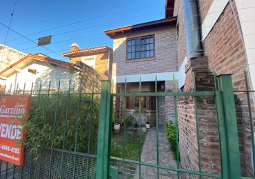 Casa en venta 5 ambientes - Ortiz campo - Quilmes centro