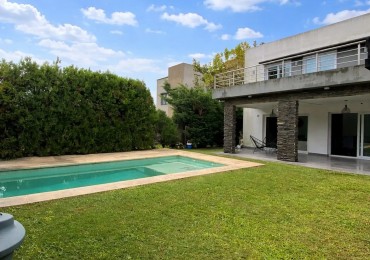 CASA EN ALQUILER CINCO AMBIENTES - ALTOS DE HUDSON II