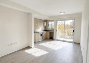 ¡DEPARTAMENTO SEMIPISO IMPERDIBLE EN VENTA EN QUILMES!